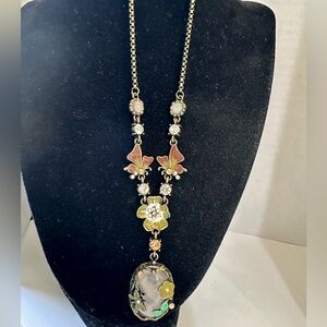 Rose quartz butterfly dragonfly floral antique gold tone necklace and earrings